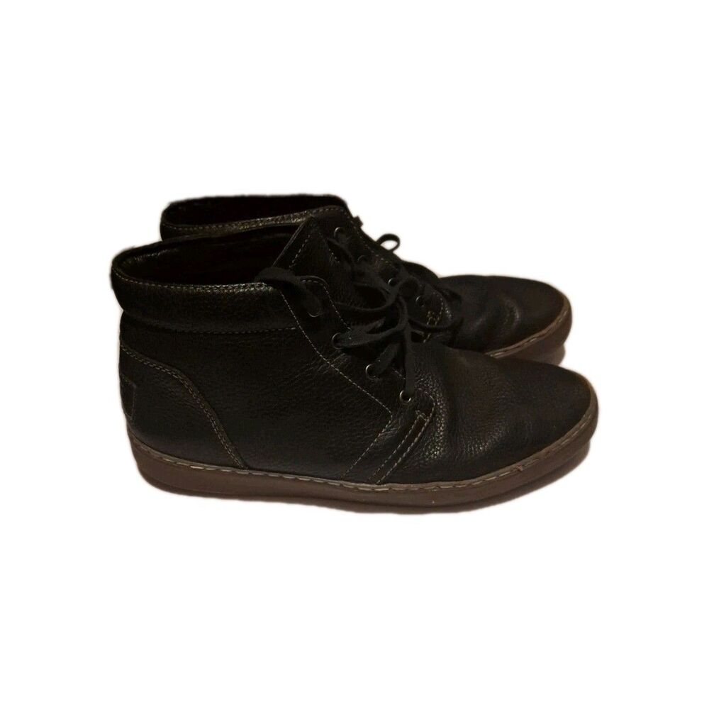 Uggg Black Pebble Leather High Top Lace Up Boots Size 10.5